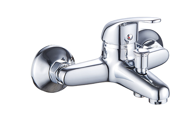 Bath/shower faucet