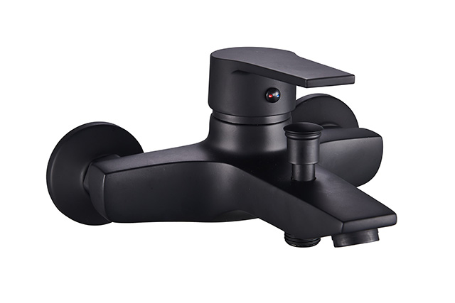Bath/shower faucet